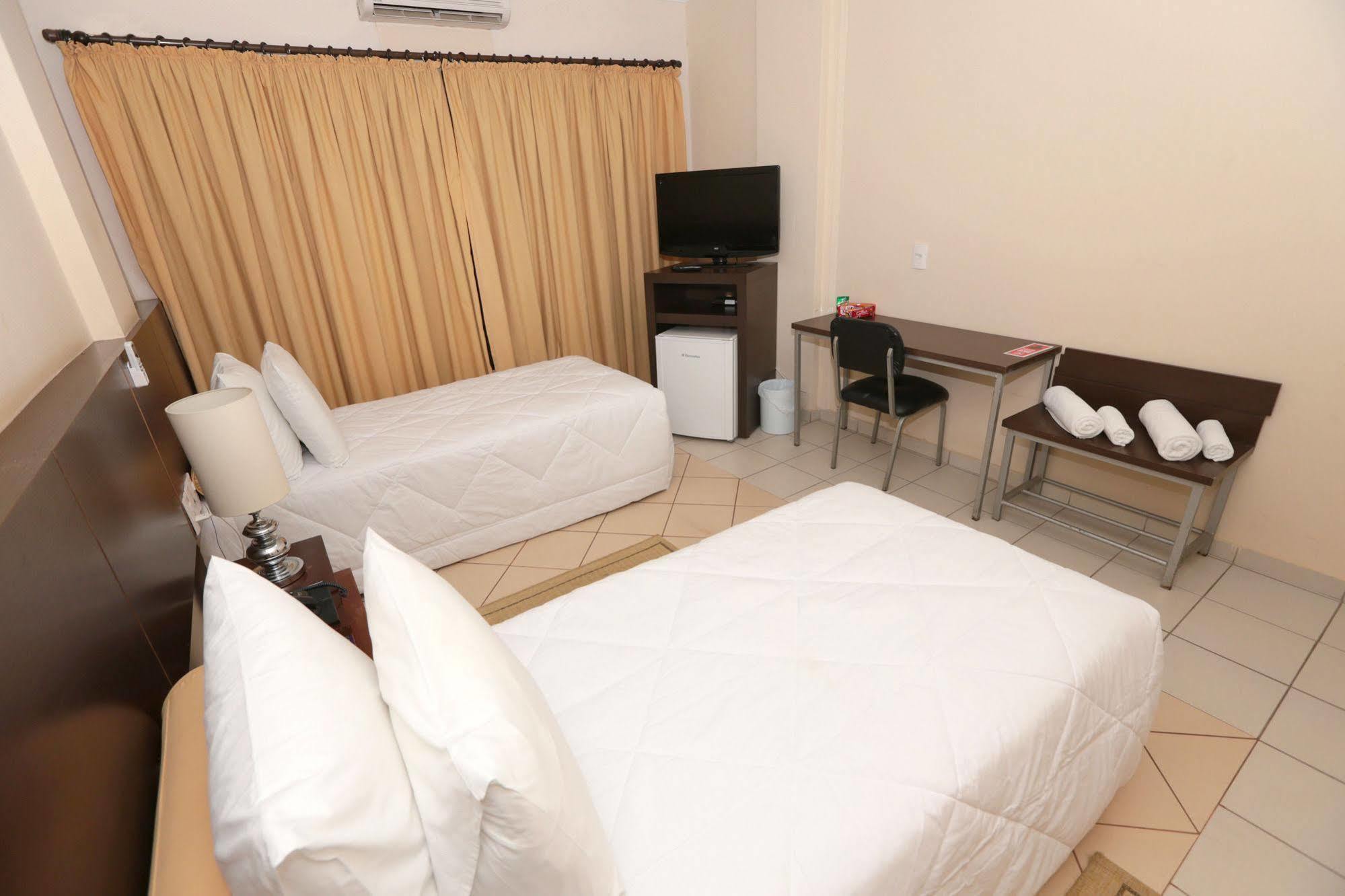 Imperador Palace Hotel ฟรานกา ภายนอก รูปภาพ